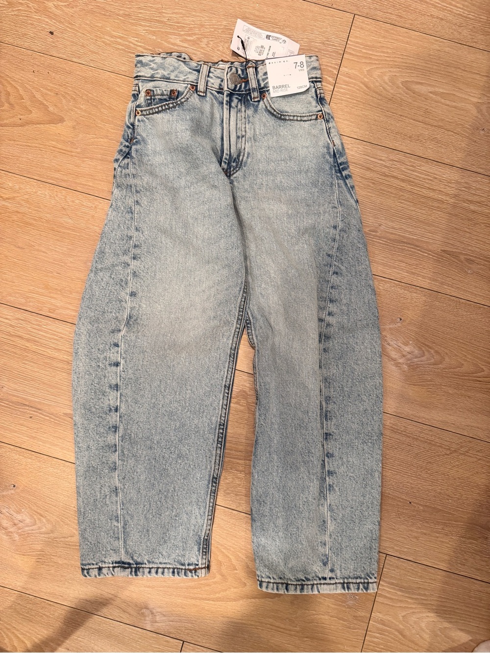 Barrel Leg Light Wash Girl’s Jeans size 7-8